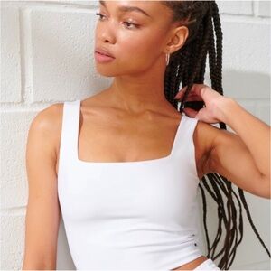 Abercrombie & Fitch White Fitted Crop Tank Top YPB Tank Athletic Tank Sports Bra